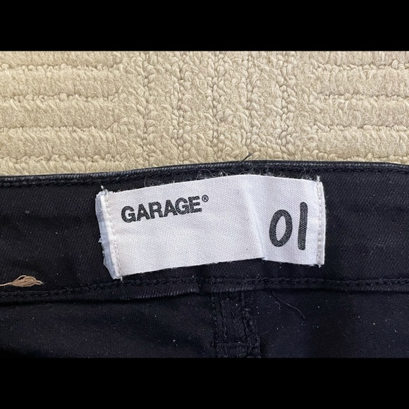 Garage Denim Mom Shorts - Picture 2 of 2